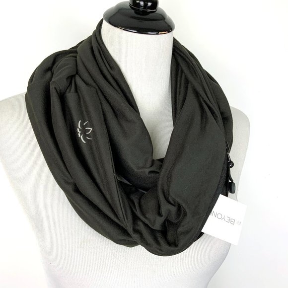 Beyond Yoga Brown Hidden Pocket Infinity Scarf New - Picture 13 of 16